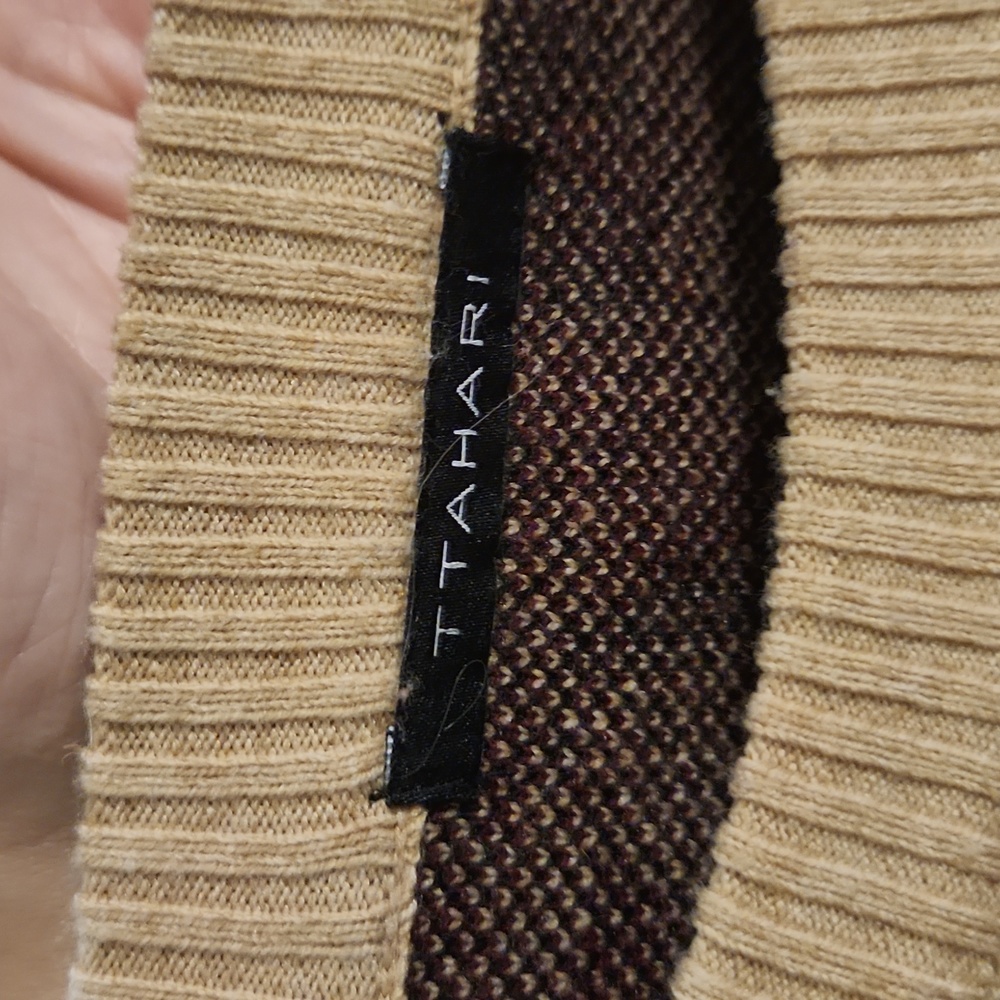 Leopard Sweater - Picture 3 of 4